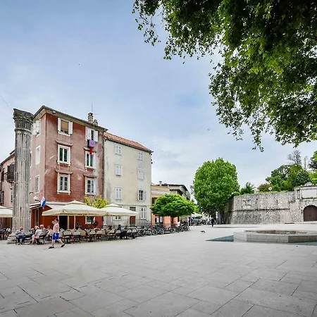 Guest house Old Town Jacuzzi 4*
