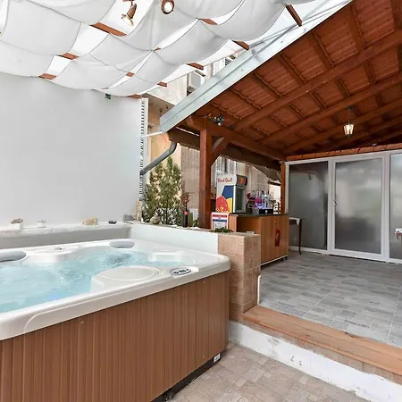 Old Town Jacuzzi 4* Zadar