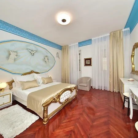 Guest house Old Town Jacuzzi Zadar