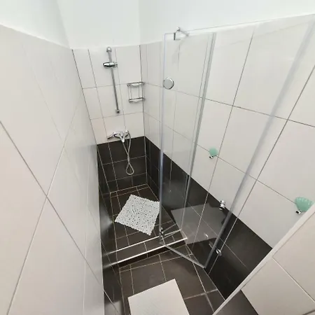 Old Town Jacuzzi 4*